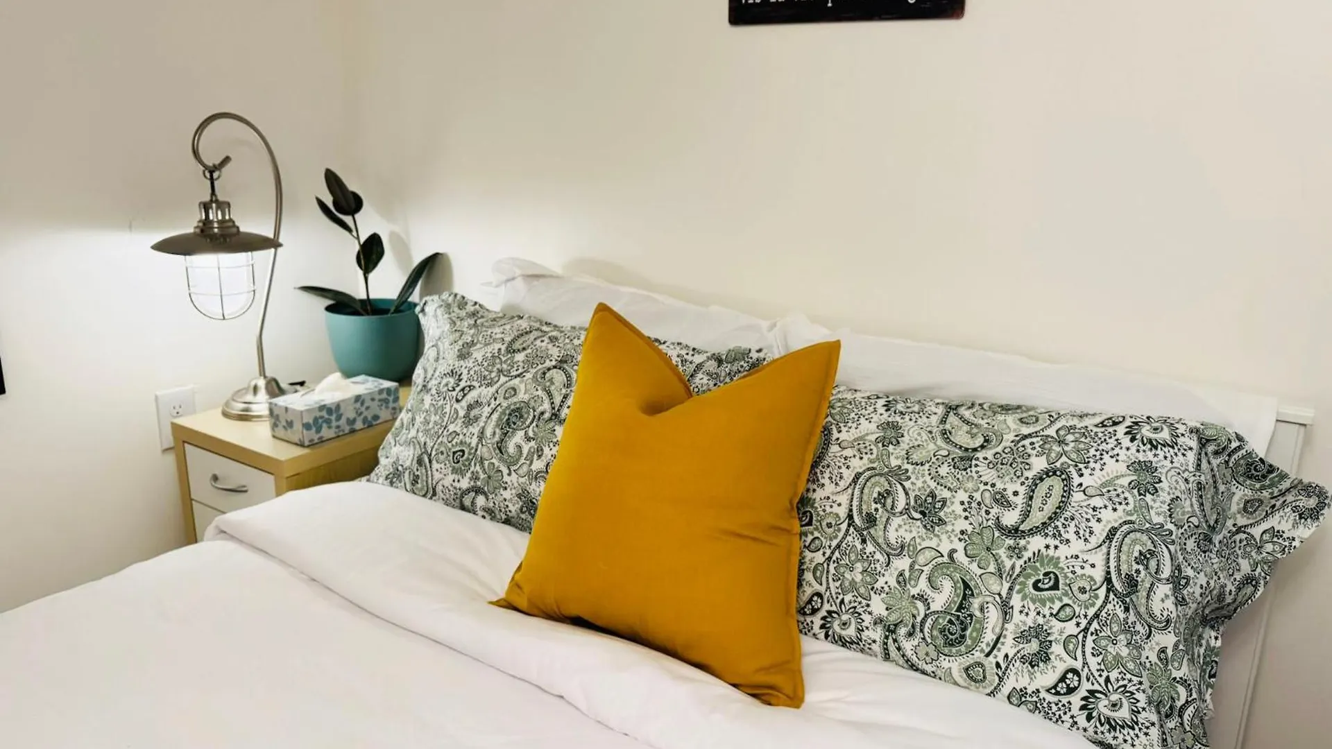Sunrise Bnb - Free Parking Toronto 0*,
