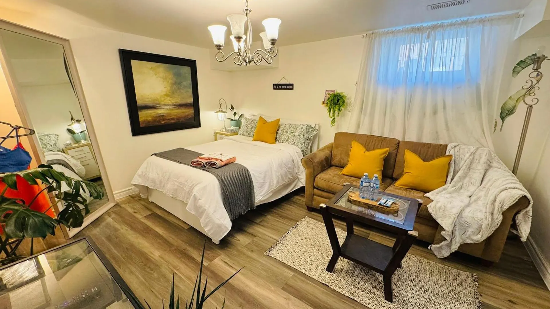 Sunrise Bnb - Free Parking Toronto