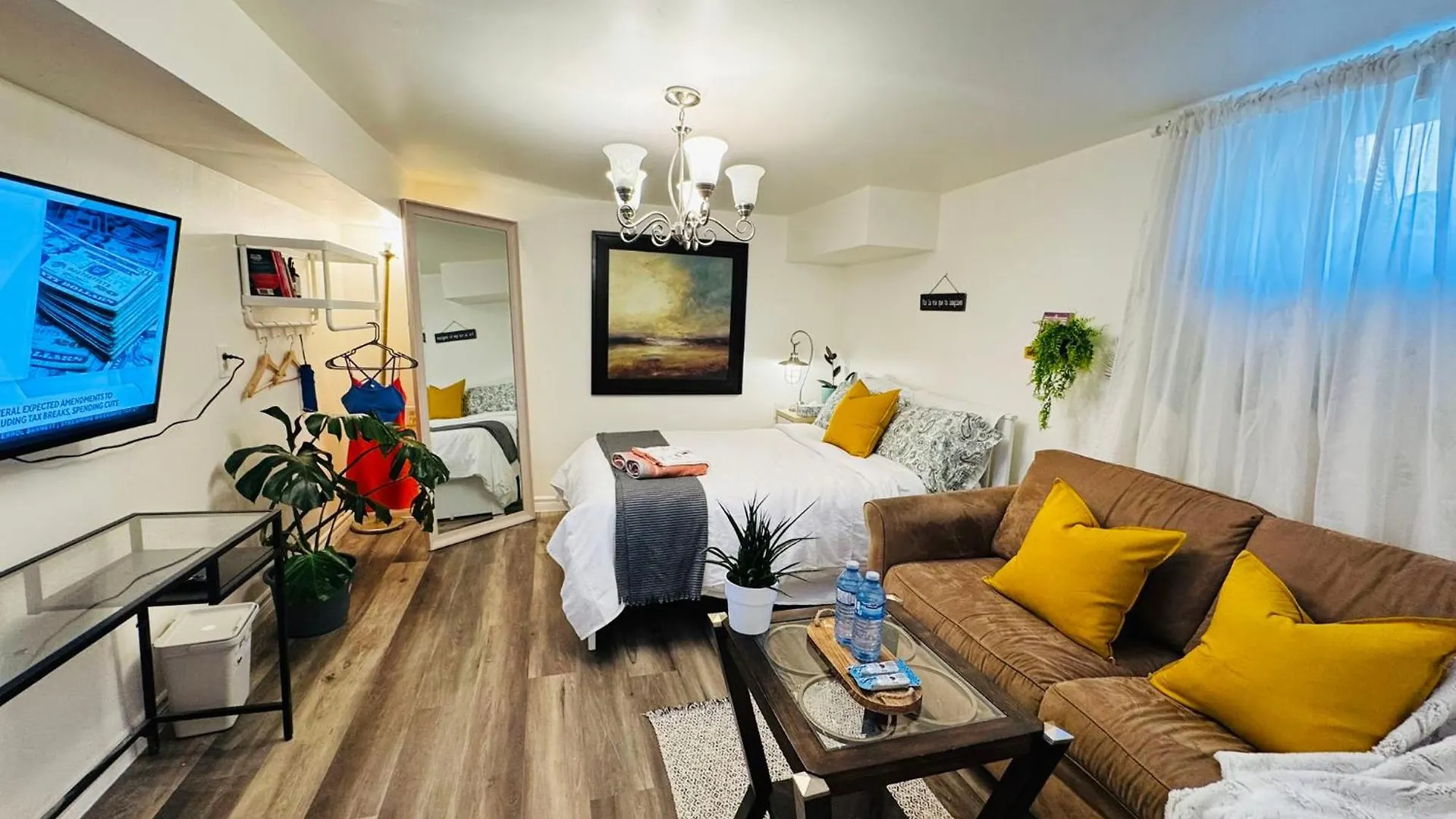 Quarto em Acomodações Particulares Sunrise Bnb - Free Parking Toronto
