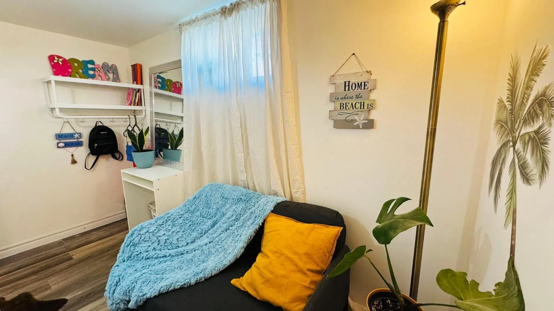 Quarto em Acomodações Particulares Sunrise Bnb - Free Parking Toronto