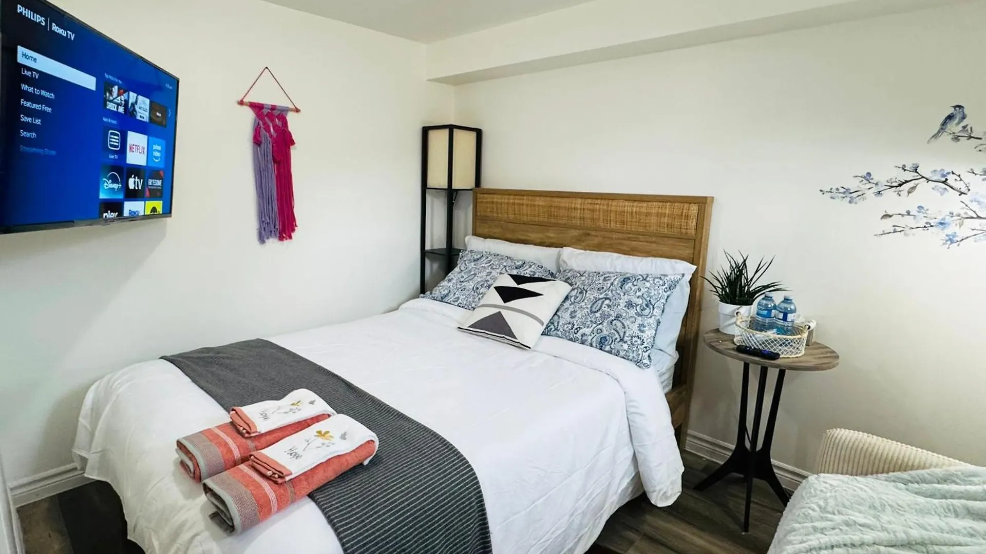 Sunrise Bnb - Free Parking Toronto 0*,  Canadá