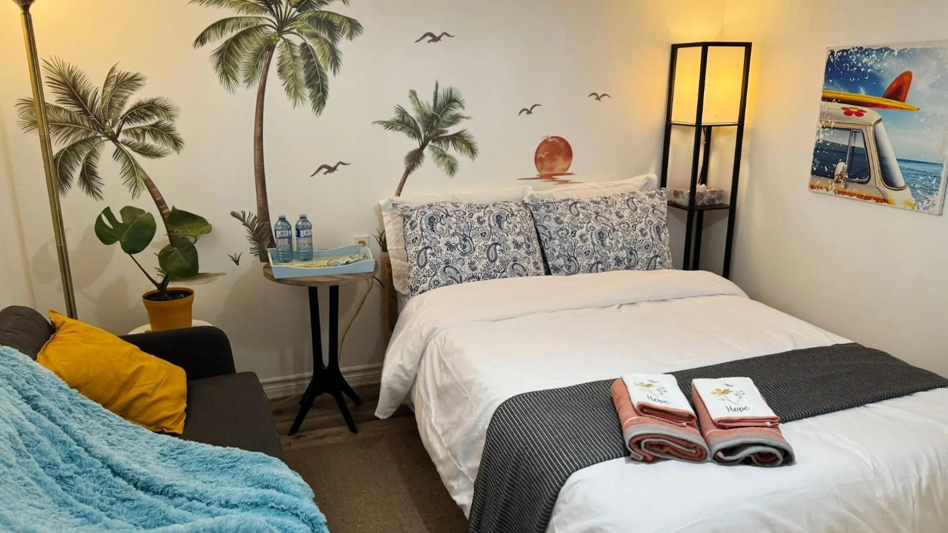 Sunrise Bnb - Free Parking Toronto Canada