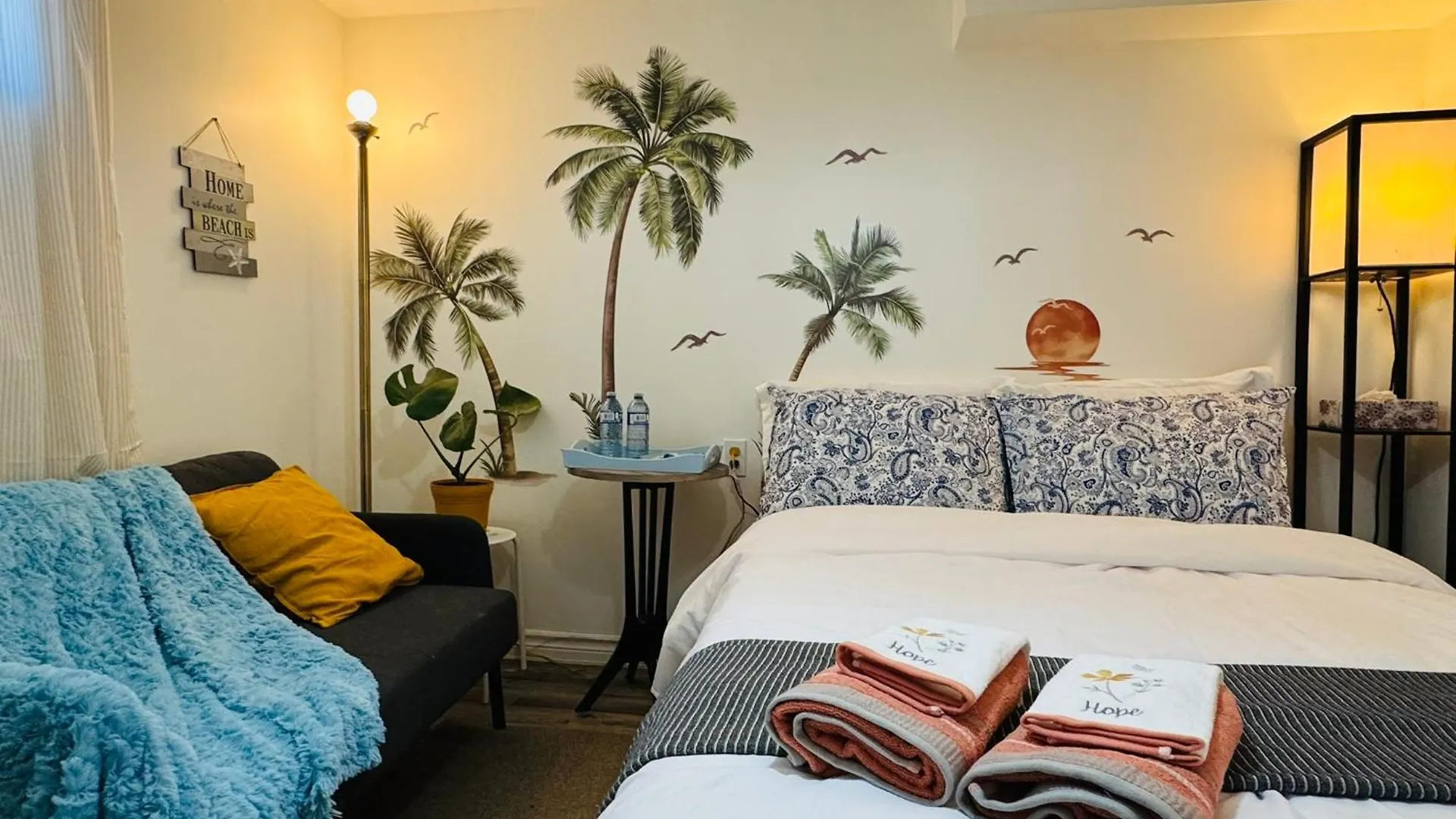 Homestay Sunrise Bnb - Free Parking Toronto