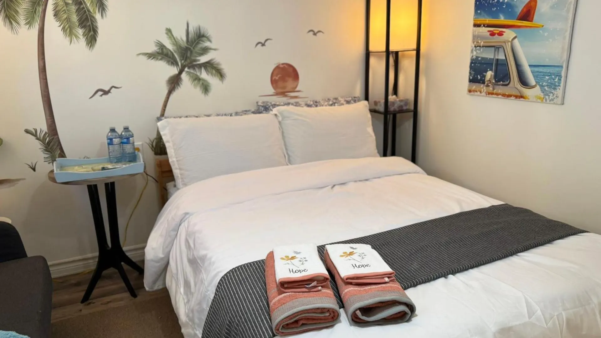 Sunrise Bnb - Free Parking Toronto Canada