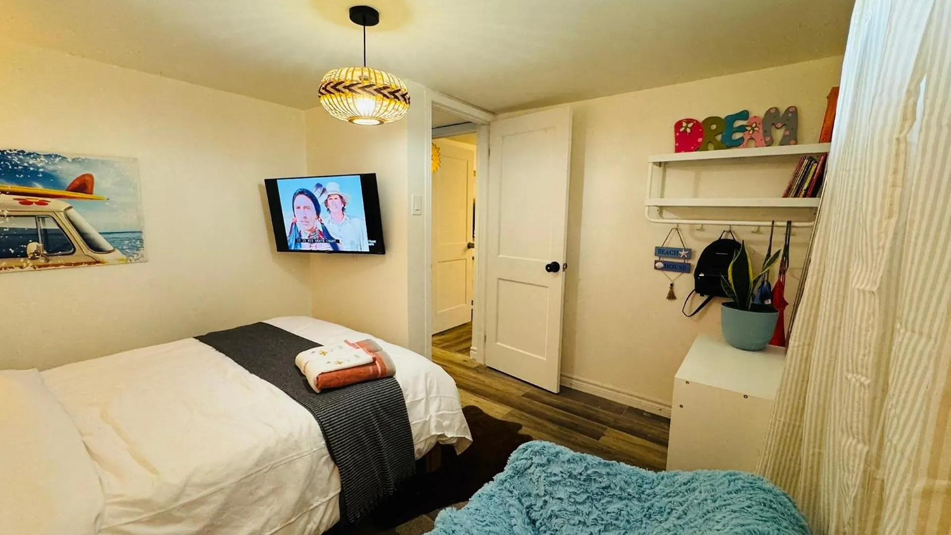 Sunrise Bnb - Free Parking Toronto 0*,